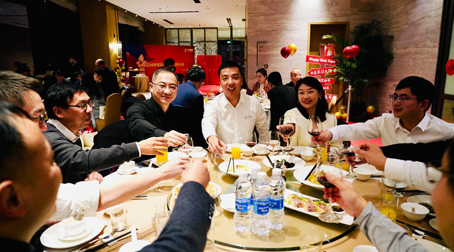 变革创新，突破前行 | 远信储能2023年终总结大会及2024年迎新年会圆满落幕